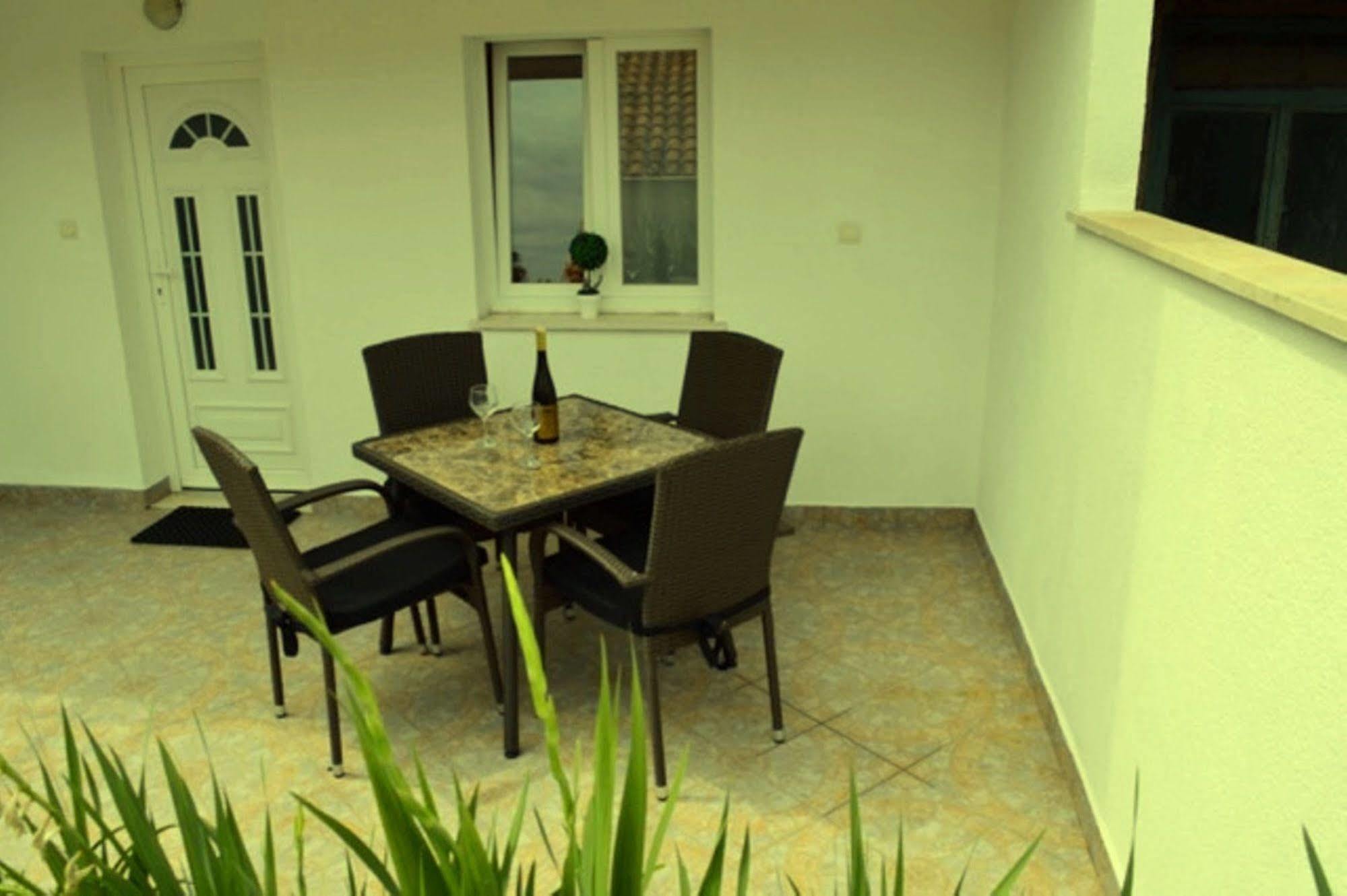 Guesthouse Anna Dubrovnik Bagian luar foto